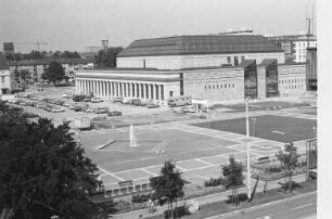 Umbau der Stadthalle zu einem Kongresszentrum nach Plänen des Architekten Hermann Rotermund