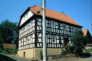 Fachwerkhaus Dorfplatz 2; Krüppelwalmdach