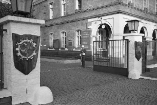 Demonstration junger Wehrpflichtiger der französischen Armee in der Pagézy-Kaserne für bessere Arbeitsbedingungen