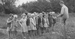 Drehbuch: Die Zeiten. Drei Jahrzehnte mit den Kindern von Golzow und der DEFA - Ein Film über einen Film