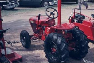 Fotografie: Traktor, Schmalspurtraktor