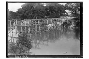 Brückenbau : Südthailand. Beginnender Brückenbau