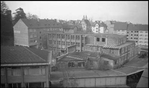 Freiburg: Rosastraße, Blick vom Dach des AOK Gebäudes, Neubau Verlagshaus Rombach & Co.