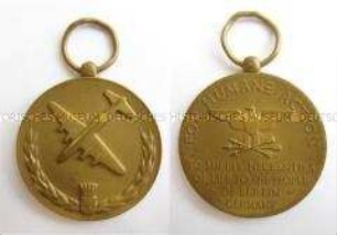 Medaille für menschlichen Einsatz in der Berliner Luftbrücke, Vereinigte Staaten von Amerika