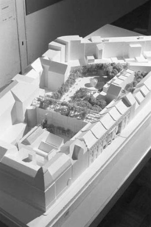 Architektenwettbewerb für einen Erweiterungsbau der Badischen Beamtenbank im "Zentralhof"
