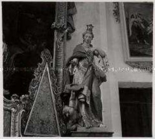 Rott am Inn, Kloster, Plastik "St. Elisabeth"