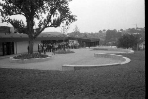 Sport- und Mehrzweckhalle "Lustgartenhalle" in Hohenwettersbach. Übergabe der Außen- und Grünanlagen