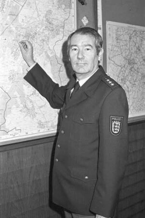 Polizeihauptkommissar und Leiter des Polizeireviers Durlach Egon Stahl