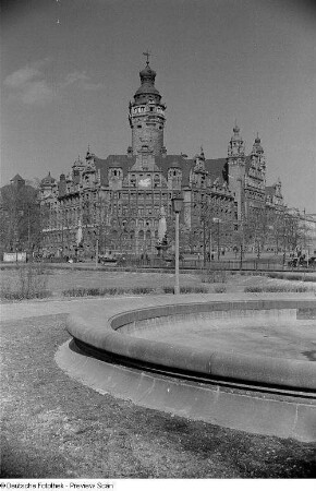 Vorderansicht Neues Rathaus