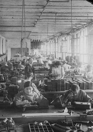 Telephonbau : Technikgeschichte | Technologie | Maschinenbau und Eisengiesserei | Elektrotechnische Industrie