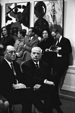 Ausstellung "Ernst Wilhelm Nay" im Badischen Kunstverein.