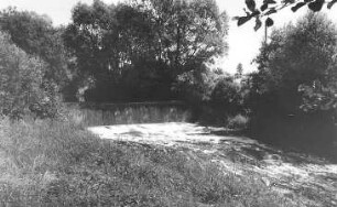 Löbau-Glossen. Ehem. Mühle, Wehr