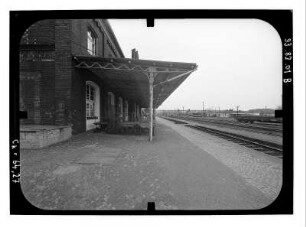 Rathenow. Bahnhof (1870). Empfangsgebäude. Gleisseite (Teilansicht)