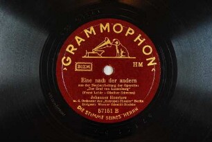 Eine nach der andern : aus der Neubearbeitung der Operette: "Der Graf von Luxemburg" / ([Musik:] Franz Lehár; [Text: Günther Schwenn])