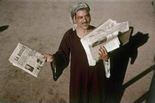 Zeitungsverkäufer : Reisefotos Ägypten. Zeitungsverkäufer