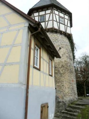Stadtbefestigung - Ansicht im Südwesten - Rundturm (teilrekonstruiert) von Nordwesten in Übersicht