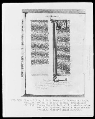 Biblia latina — Initiale P (arabolae salomonis), darin Erzieher und Zögling, Folio 266recto