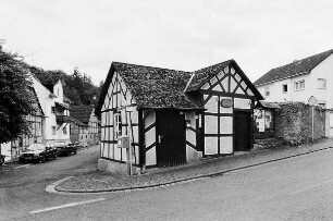 Backhaus; Weilrod, Am Sattelbach