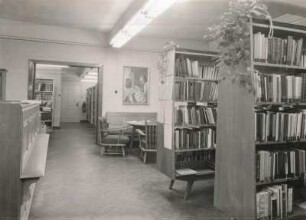 Schmalkalden, Stadt- und Kreisbibliothek, Inneres, Ausleihraum