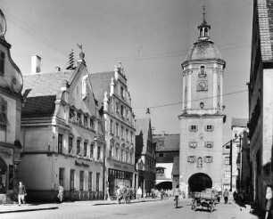 Dillingen an der Donau. Mitteltorturm (um 1300 und 1753). Stadtseite