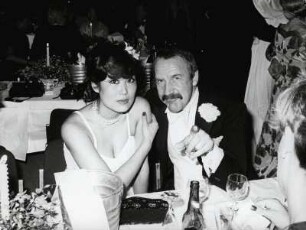 Presseball 79, R. W. Timm [mit einer Frau]