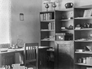 Arbeitszimmer : Blick in ein Arbeitszimmer