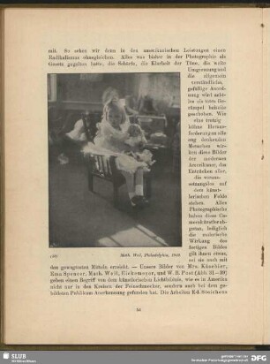 Kleines Mädchen mit Puppe