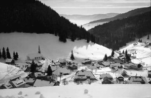 Muggenbrunn: Blick von der Höhe auf Muggenbrunn