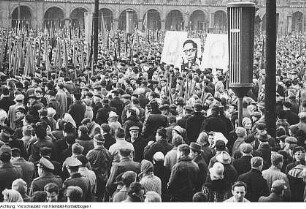 Dresden, verschiedene Veranstaltungen der Nationalen Front, Protestkundgebung für die Freilassung von Patrice Lumumba, Gemeinden Klipphausen-Scharfenberg und Ketzerbachtal-Ziegenhain, Aussprache mit Rückkehrern im Ringcafe, Agitationszentrum auf dem Postplatz, junge Bauarbeiter mit der Staatsfahne der DDR, u.a., Januar-März 1961
