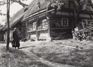 Lauba : Lauba. Wohnhaus mit Stallanbau (18. Jahrhundert). Hofansicht