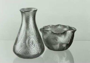 Schale und Vase