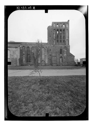 Kaliningrad. Dom (Baubeginn um 1330). Teilansicht von Norden