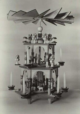 Erzgebirgische Weihnachtspyramide