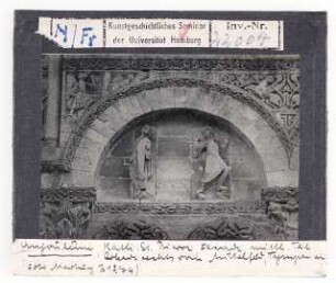 Angoulême, Kathedrale: Westfassade, mittlerer Tei, Arkade rechts vom Mittelfeld, Tympanon