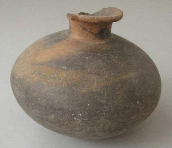 Clay vessel