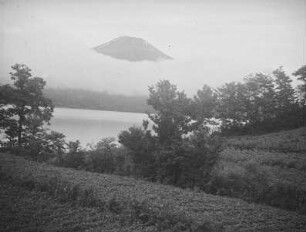 Fuji-san : Fuji-san. Ansicht über den Yamanaka-See