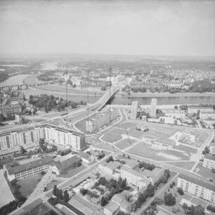 Pirnaische Vorstadt und Dr.-Rudolf-Friedrichs-Brücke (Carolabrücke) in Dresden : Blickrichtung Norden zur Inneren Neustadt
