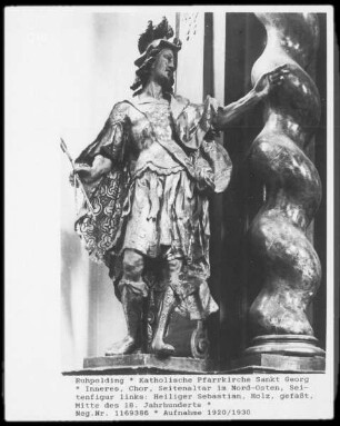 Linke Seitenfigur am Seitenaltar (Nordosten): Heiliger Sebastian