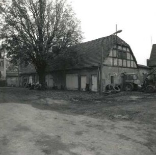 Calau-Saßleben-Reuden. Gutshof. Scheune (1701/1750). Hoffront