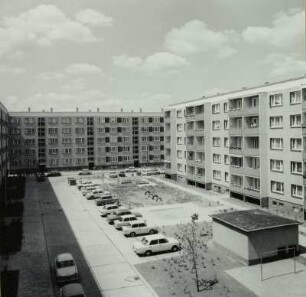 Genthin, Uhlandstr., Parkplatz