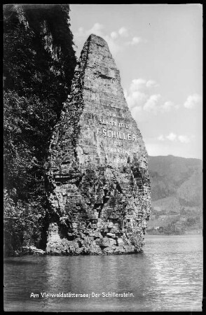 Schweiz. Der Schillerstein am Vierwaldstätter See
