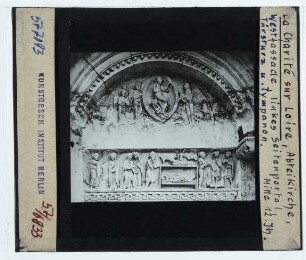 La Charité-sur-Loire, Notre-Dame : Westfassade, linkes Seitenportal, Tympanon