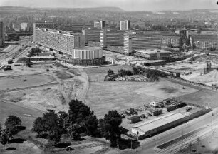 Dresden. Blick vom Rathausturm über die Baustelle Prager Straße nach Südwesten