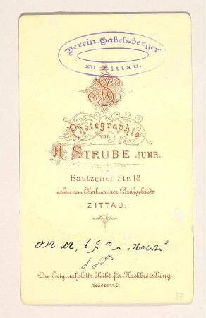 Porträt Wilhelm Leberecht Adam : Foto-/Bildersammlung Stenografische Sammlung. Porträt Wilhelm Leberecht Adam. Photographie. Carte de visite (um 1879; H. Strube). Dresden: SLUB P a 0026