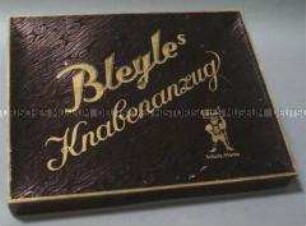 Bleyle-Karton "Bleyles Knabenanzug Edgar"