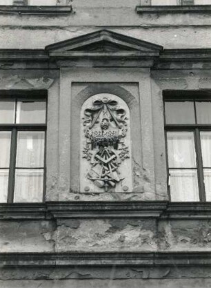 Ebersbach-Neugersdorf, Hauptstraße 55. Villa (1866-1891). Relief am Mittelrisalit
