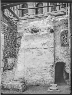 Dom: Westkrypta, Ausgrabungen