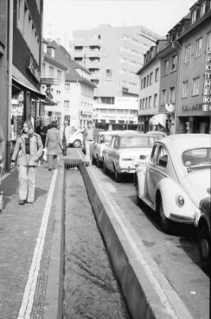 Freiburg: Bächle in der Herrenstraße
