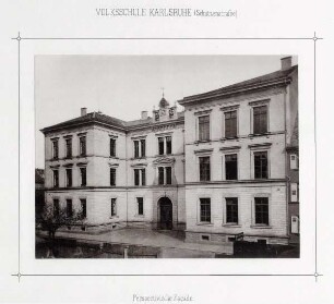 "Städtische Schulbauten der Haupt- und Residenzstadt Karlsruhe". Volksschule in der Schützenstraße 35 (Uhlandschule)