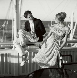 "Grace Line trip", Modeaufnahme, Modell Gunilla Riva (Mademoiselle)